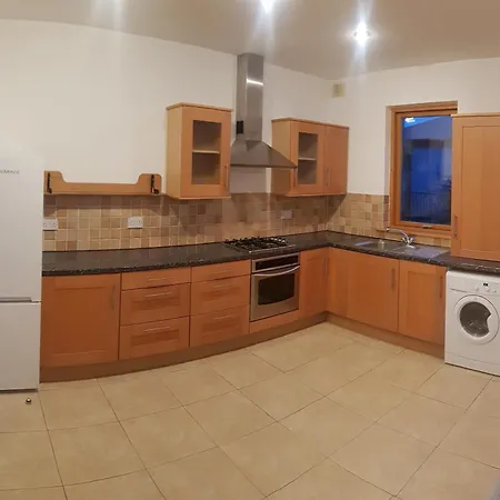 Luxury 2 Bed شقة لونغفورد